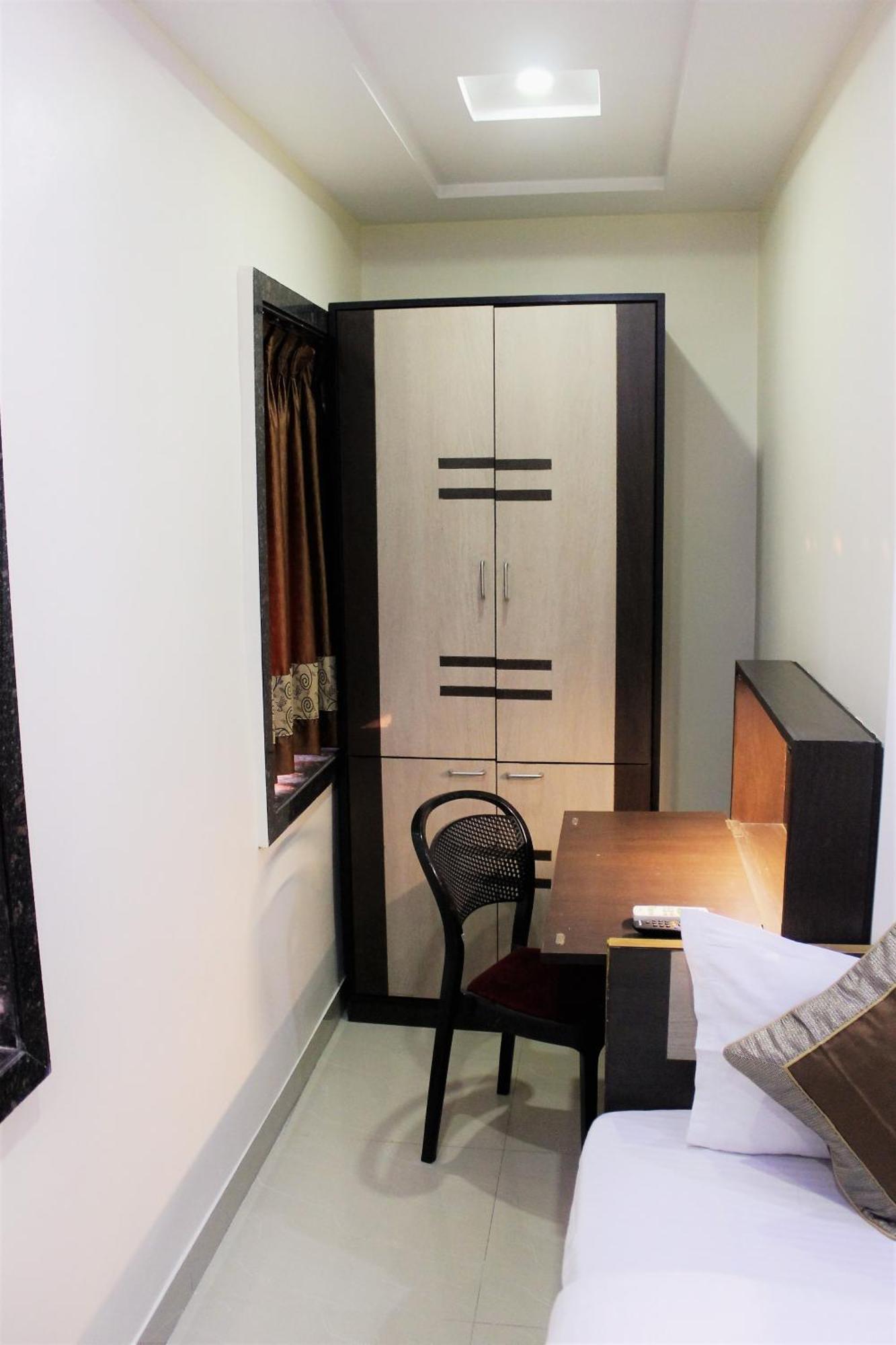 Reliable Inn โกลกาตา ภายนอก รูปภาพ